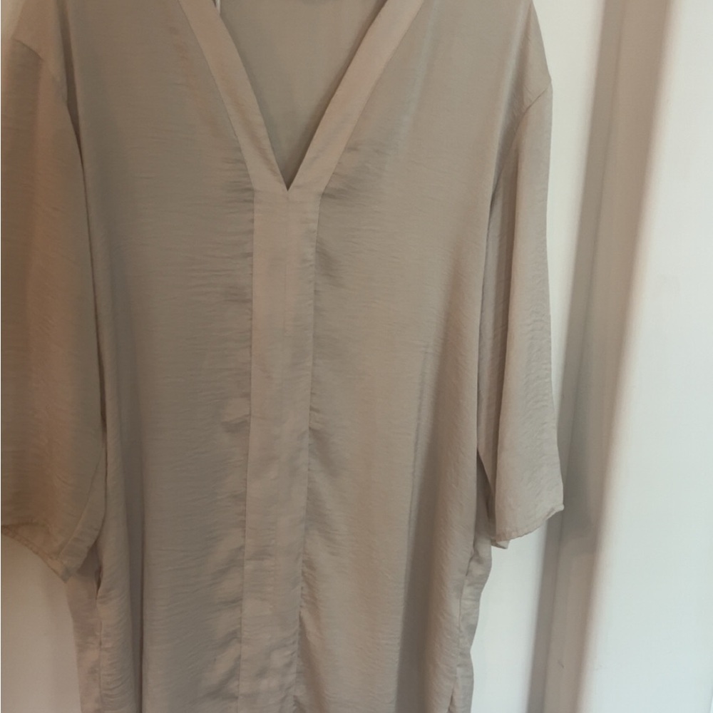 H&M Women Tunic Dress 3/4 sleeve ivory V neckline